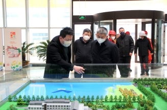 市委常委、副市長賈剛一行來潔晶檢查安全生產(chǎn)工作